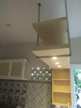 Servis dan bikin mebel dari kayu dan aluminium