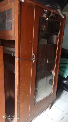 LEMARI JATI JADUL