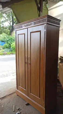 Almari 2 Pintu Kayu Jati Bermotif Pintu 2 Melamic Alusan