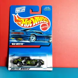 Hot Wheels 63 Corvette Split Window Black Extreme