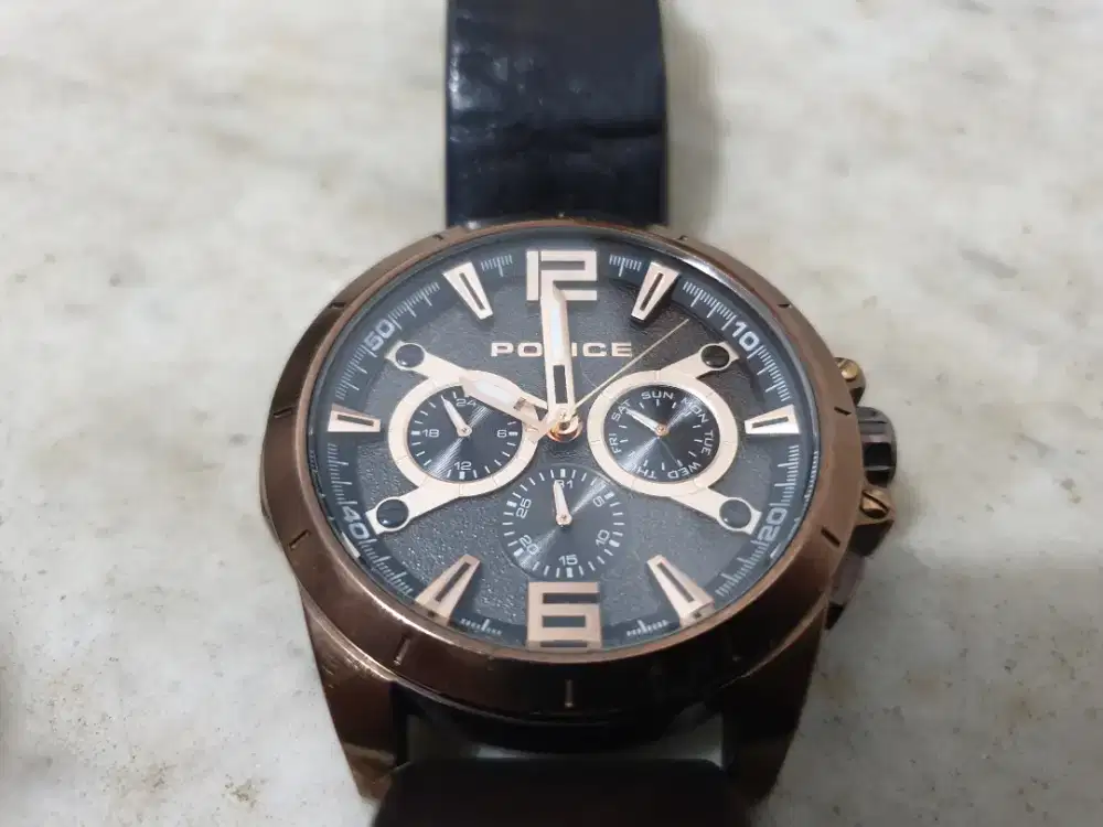 Jam tangan Police type 15977J