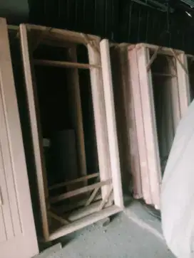 Pintu jendela dan kusen cod dan jasa pasang kunci engsel pintu