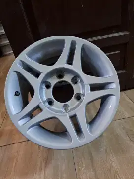 Velg oem ori helf R15 pcd 6x139 lebar 7 et20