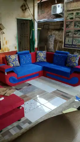 Sofa berkualitas empuk