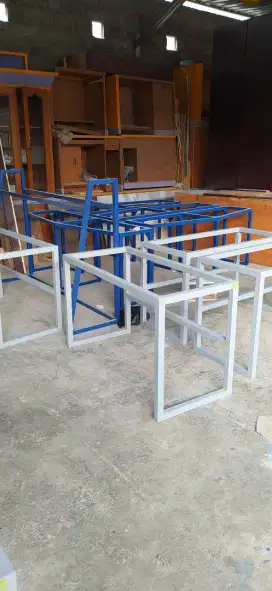 Custom Meja kantor lemari kitchenset interior
