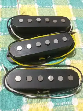 Pickup Single Coil Alnico V Squier Standard Strat Set