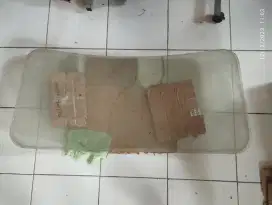 Kaca depan Bemo
