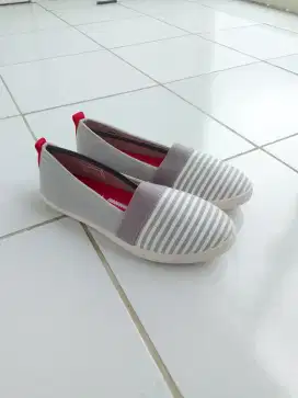 Sepatu Slipon Cewek