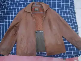 Jaket kulit asli