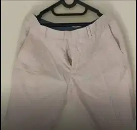 Celana Pendek. Merk Uniqlo