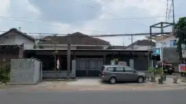 Rumah Usaha Strategis Poros Candi Mendut Dekat Kampus Brawijaya Suhat
