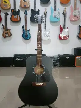 Gitar Akustik Yamaha