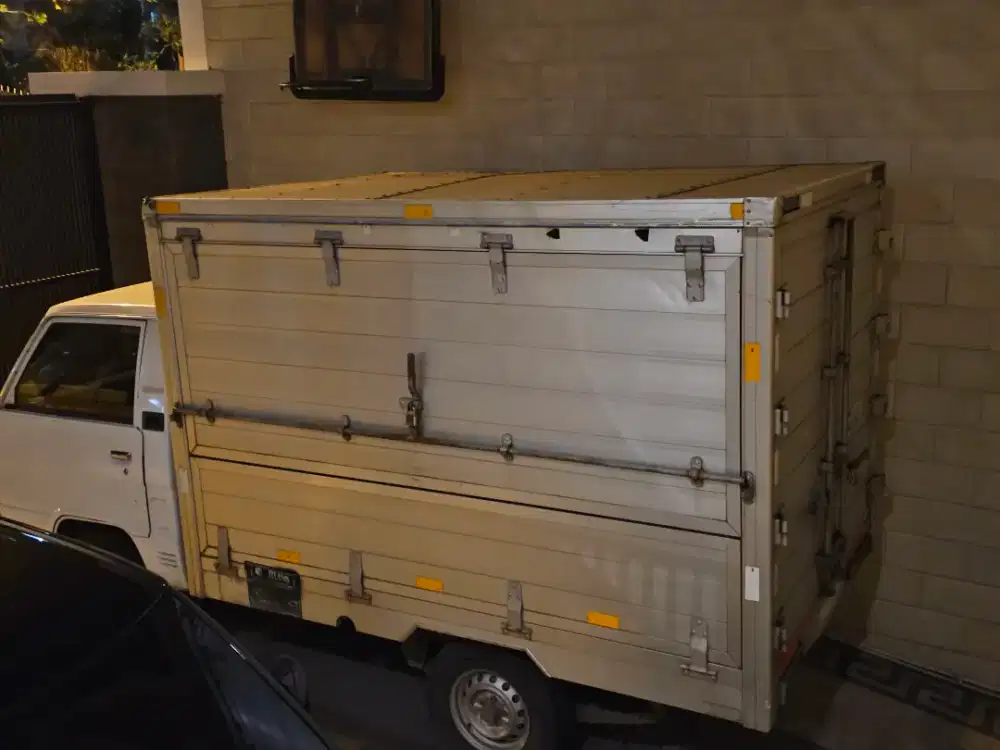 Dijual murah & cepat Isuzu Bison diesel box moko 2014 tgn 1