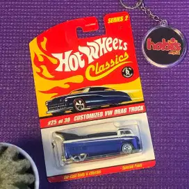 Diecast Hot Wheels Classics Volkswagen Drag Truck Biru Free Protector