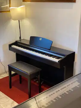 Yamaha Clavinova CLP-115 Piano Digital Electone DGX Arius Keyboard