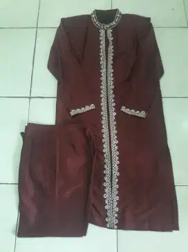 Gamis silk shantung 2 pis  celana  size 34 large maroon order made