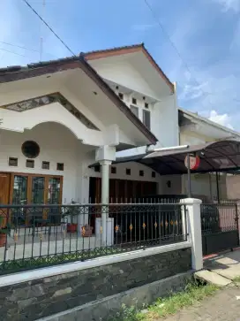 TERMURAH ! JUAL BU  Rumah Luas dan Lux Turangga Buah Batu