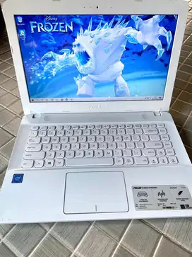 Laptop Asus X441 Putih SSD Like New