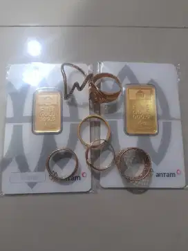 Jual beli emas.