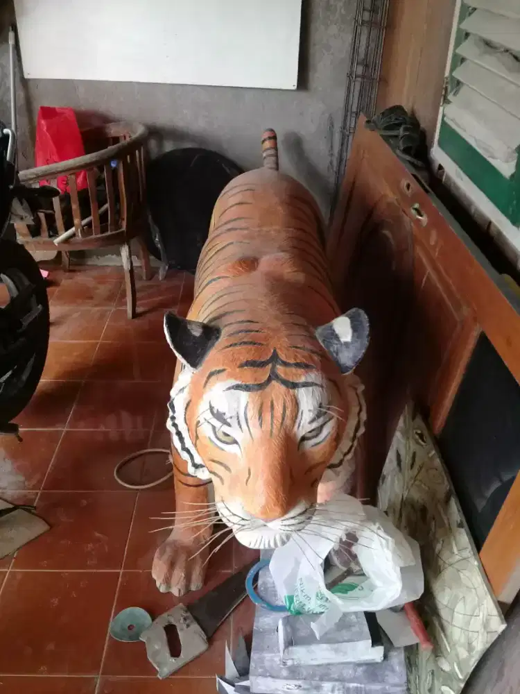 Patung singa Dan macan