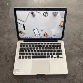 Macbook Pro 2015 RAM 8/256 GB Retina