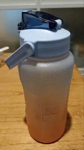 Botol Minum Kapasitas 2 Liter