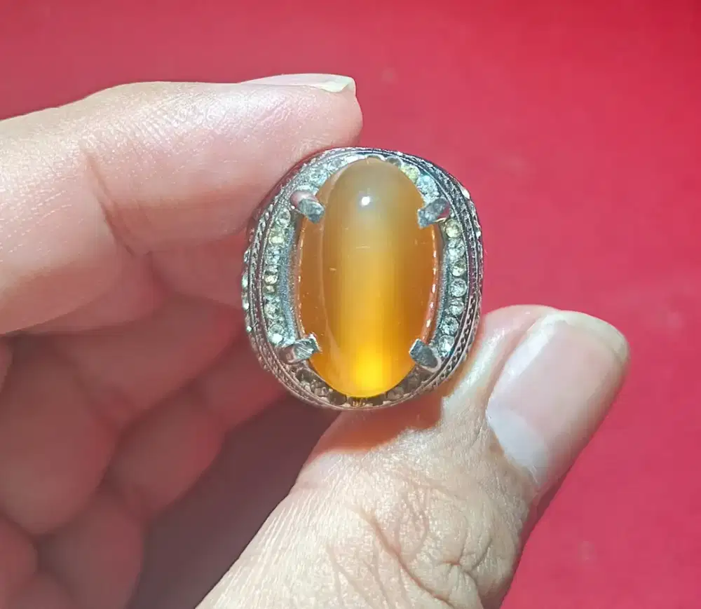 Batu yellow Chalcedony Raflesia