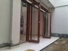 Pintu Aluminium motif kayu