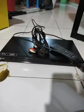 Dijual pemutar DVD LG DV552