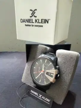 Jam Tangan Daniel Klein