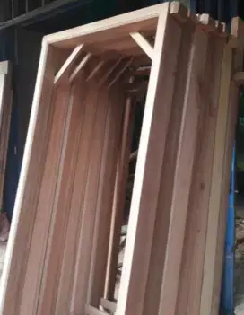 Pintu set kayu kamper samarinda