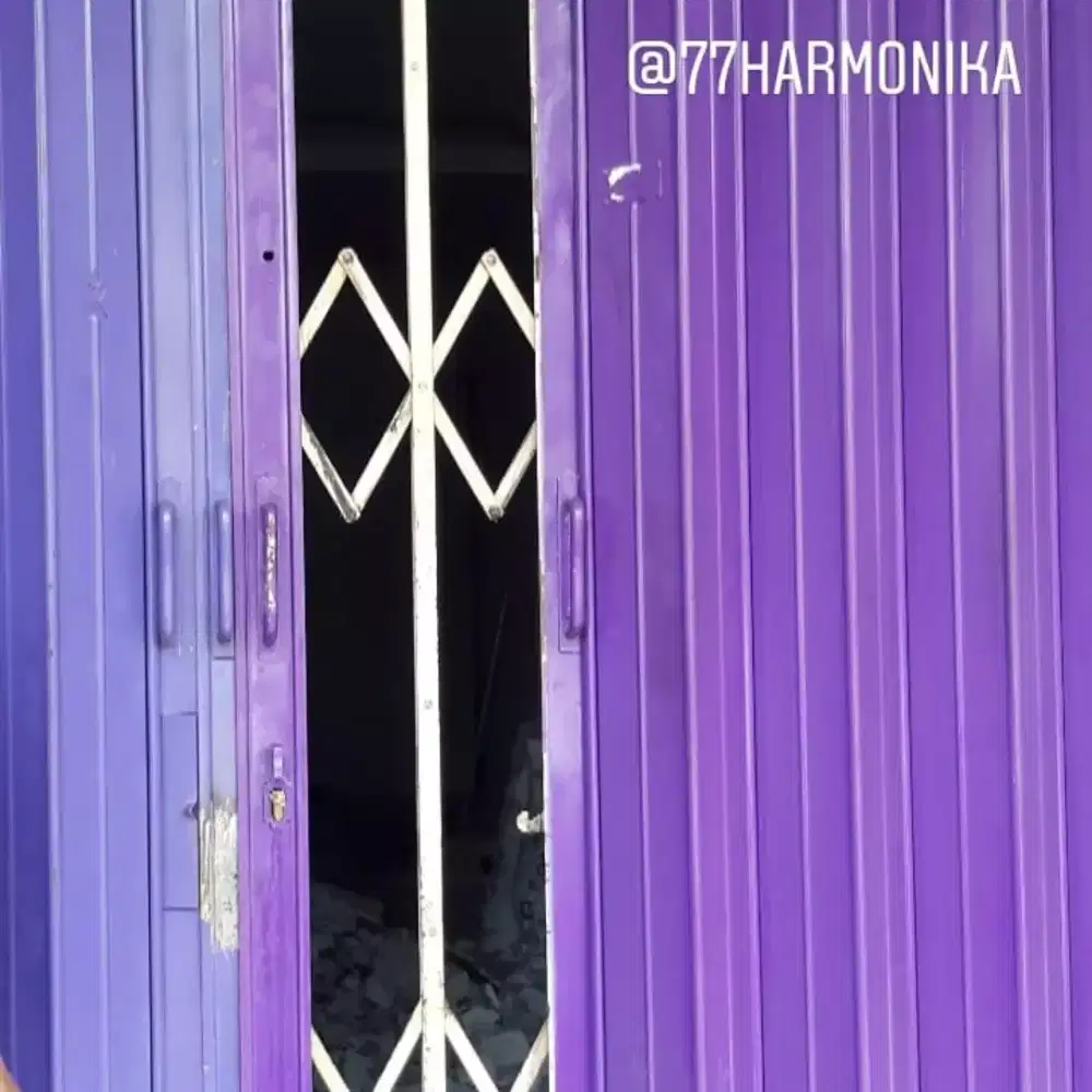 Pintu Harmonika Surabaya.