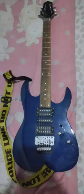 Gitar merek Deviser Mulus