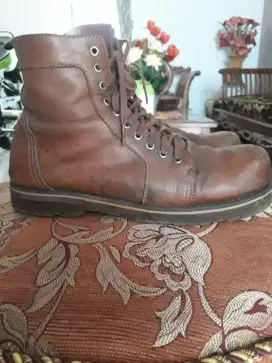 Sepatu boots wayout size 43