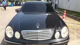 Mercedes-Benz E260 2003 Bensin