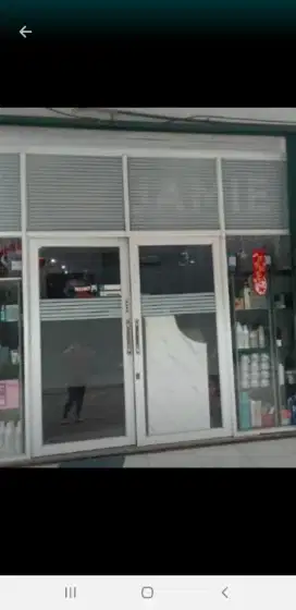 Bongkar pasang partisi almunium kaca ,pintu jendela