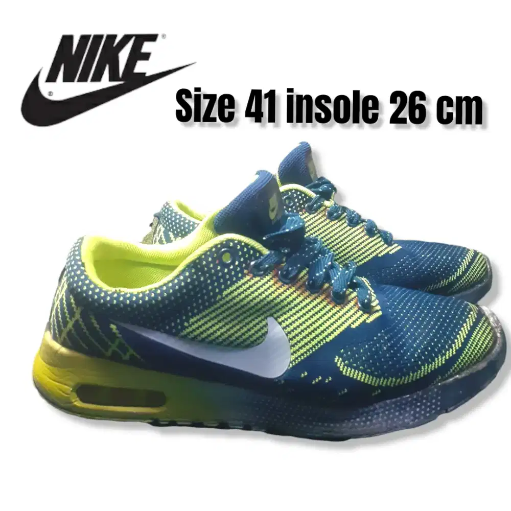 Sepatu Nike air max thea