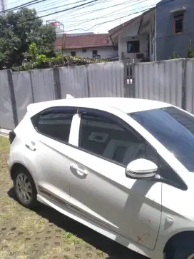 Kaca film tolak panas mumer