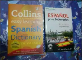 Kamus Spanish & book