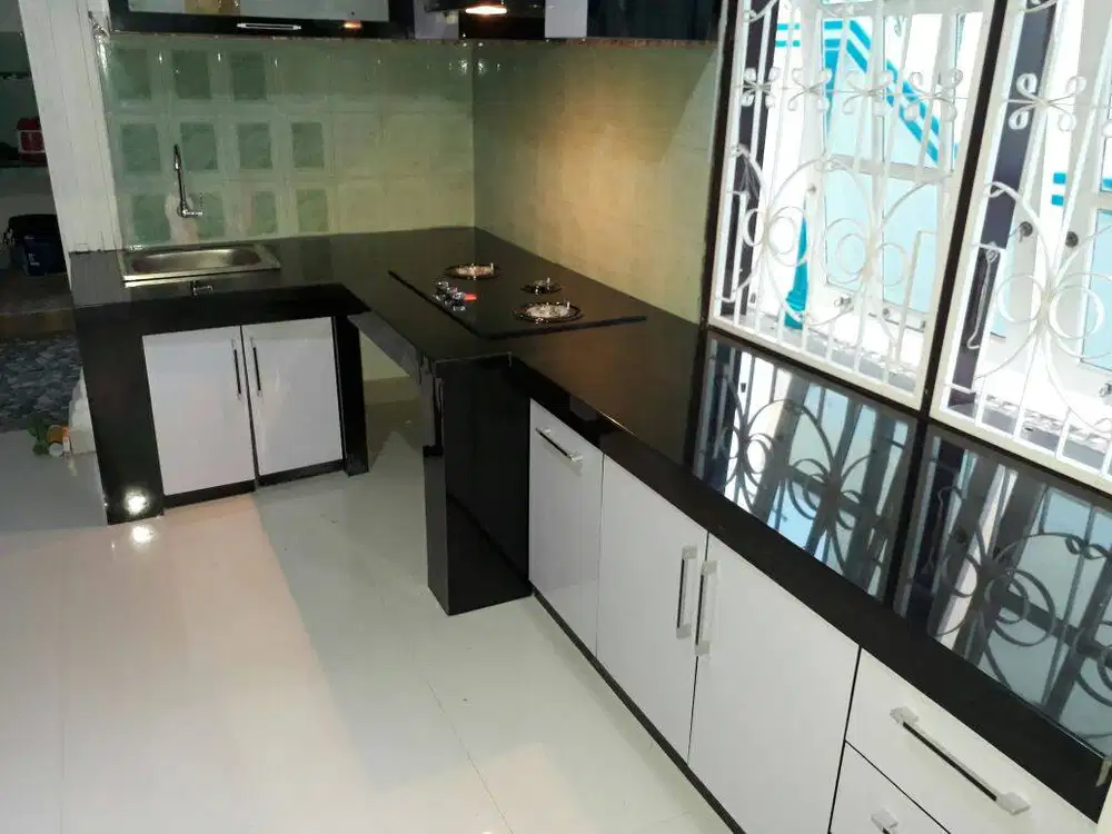 Top Table Nero Absoluto