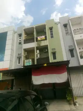 Kost VIP & biasa karyawan .pria syariah  (harian .mingguan ,bulanan)