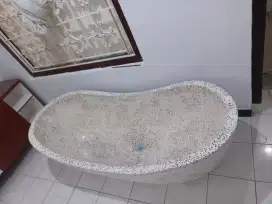 Bathub terazzo gaya ibiza tropis