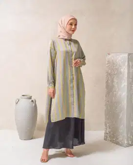 Shena Tunic heaven lights size S grey yellow