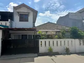 Rumah asri luas 238 akses 2 mobil pulo gadung Jakarta Timur.