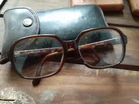 Kacamata Vintage Cambridge 501