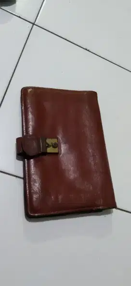 Tas tangan kulit asli klasik slot banyak