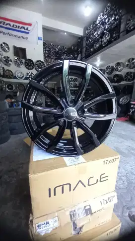 VELG R17 PCD 5X114 LEBAR 7 OFSET 50