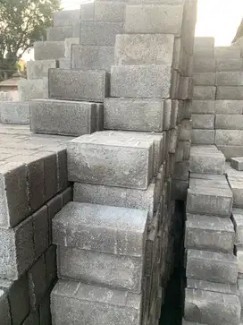 Paving Block K300 K350 K400 PT Lawang indah Beton Harga Termurah