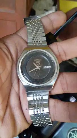 Jam tangan pria Seiko 5 otomatis 6309