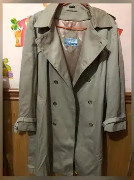Coat storm port